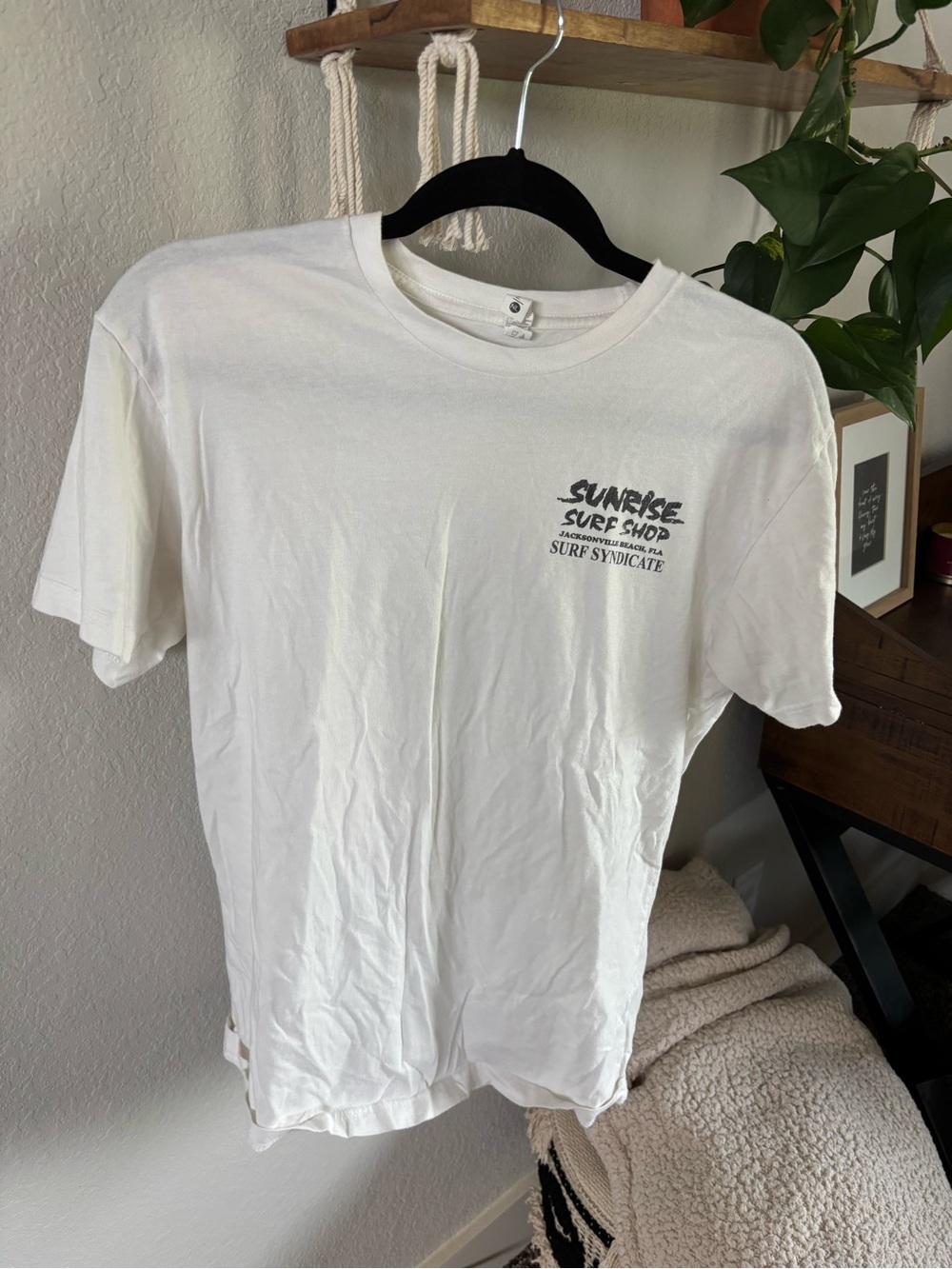 Sunrise surf shop tee